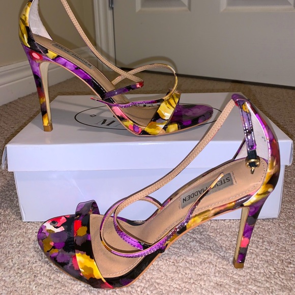 Steve Madden Heels - Picture 1 of 3